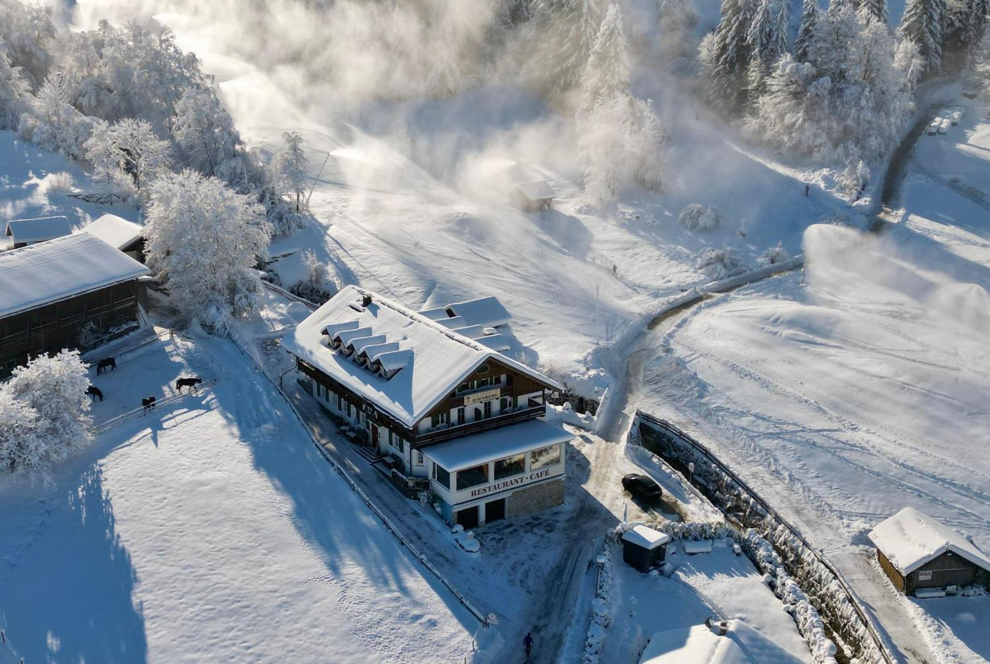 Hotel Restaurant Hausberg Garmisch-Partenkirchen Esterno foto