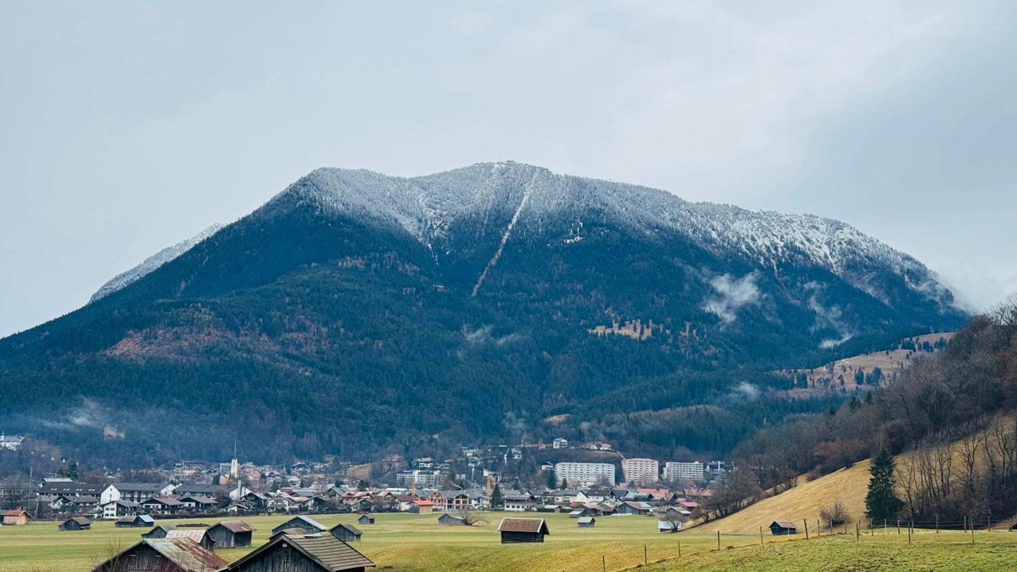 Hotel Restaurant Hausberg Garmisch-Partenkirchen Esterno foto
